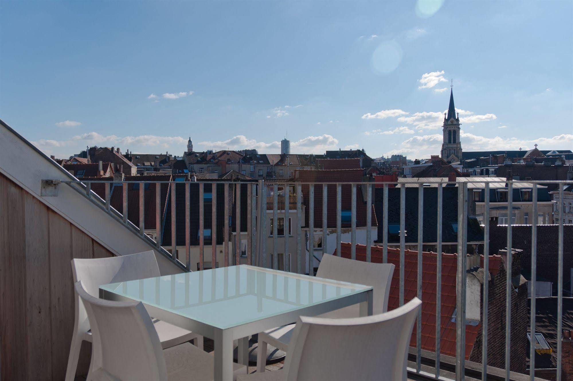 B&B Maison Az Saint-Gilles 外观 照片